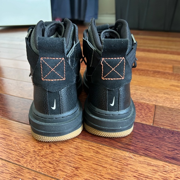 Air Force 1 high utility - Picture 3 of 5